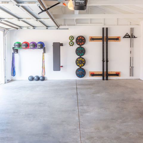 An organized garage gym