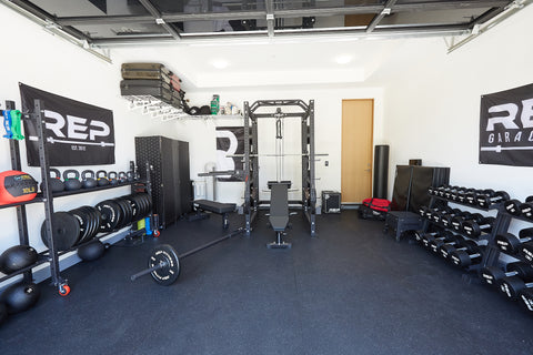 An organized garage gym