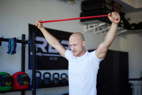 Lifter using a resistance band