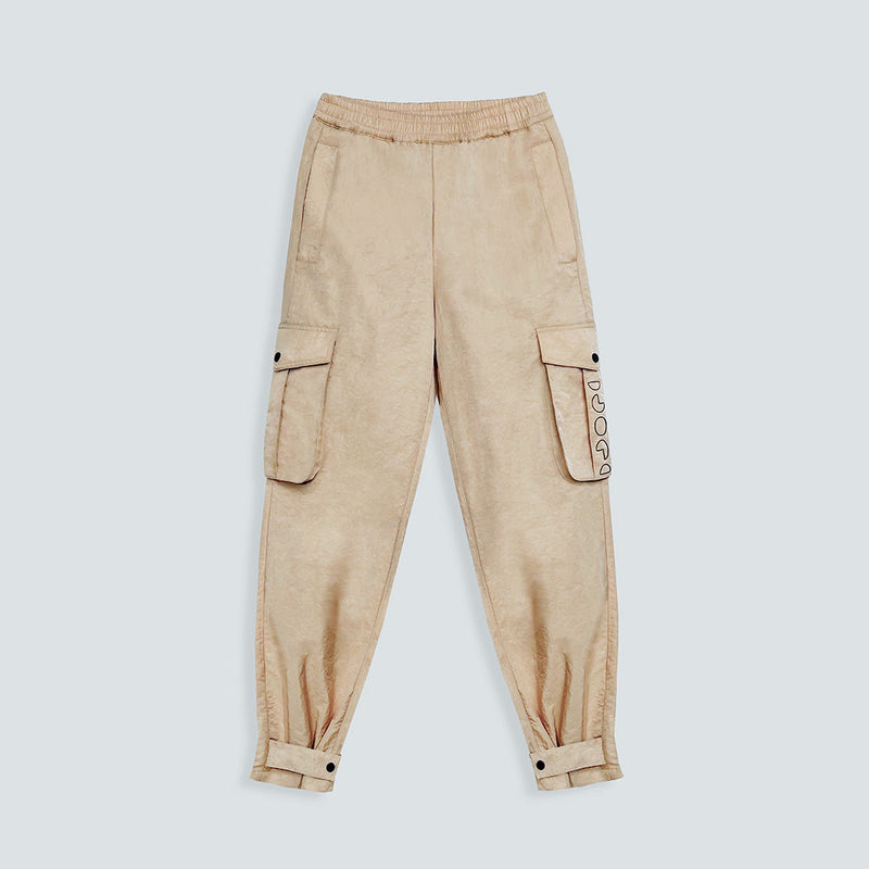 The Cargo Pants – THE MODEST
