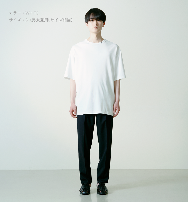 佐藤健 ABYTS NECK MINI LOGO T-SHIRT NAVY Tシャツ | app