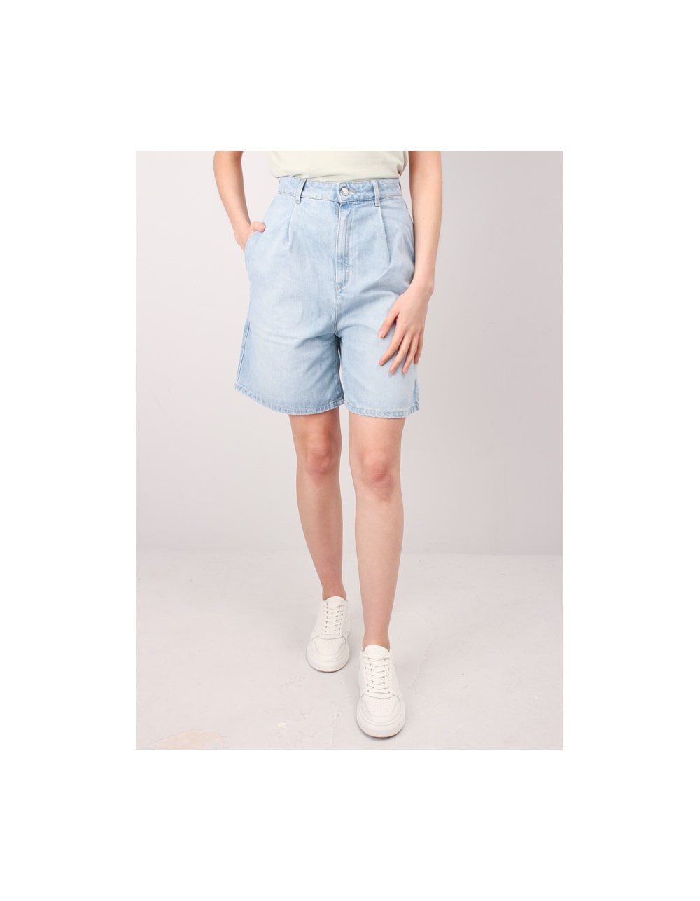 Image of Hugo Boss Womens Medium Blue Denim Shorts 1.0