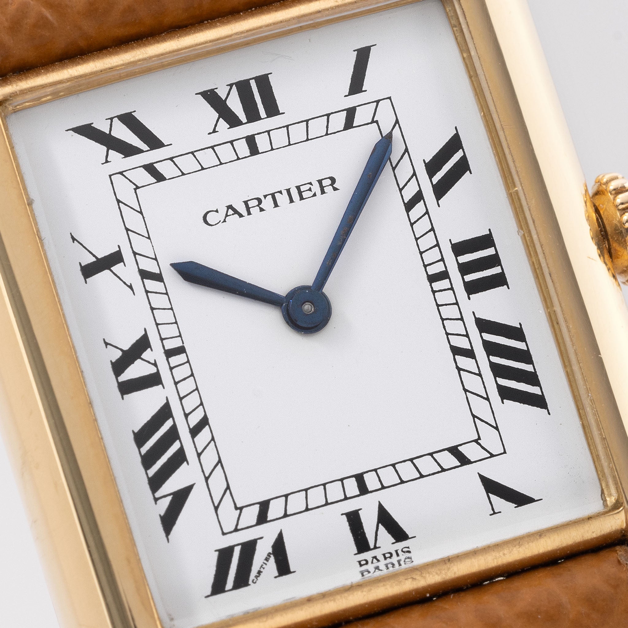 Cartier Tank Louis 18kt Yellow Gold Cartier Service Papers