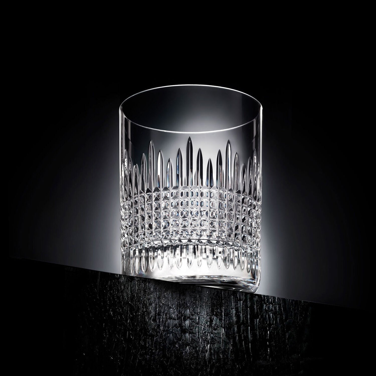 baccarat_4elements_single-glass_1.jpeg__PID:923fcfd9-96ef-4fae-9c12-ea998e16eadf