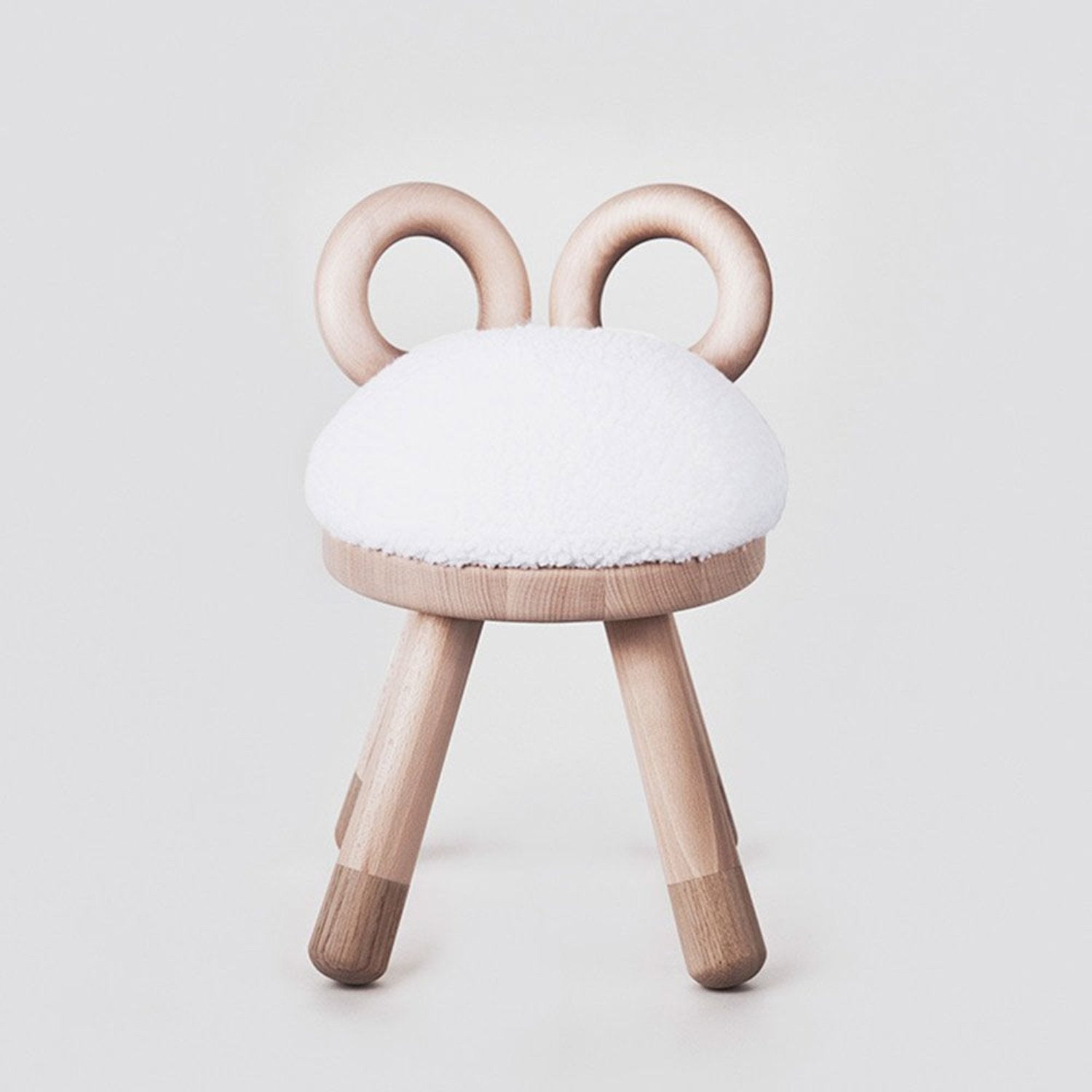 elements_optimal_sheep_chair_02.jpg__PID:79013fa1-0438-4e60-84b6-c7e228d4c459