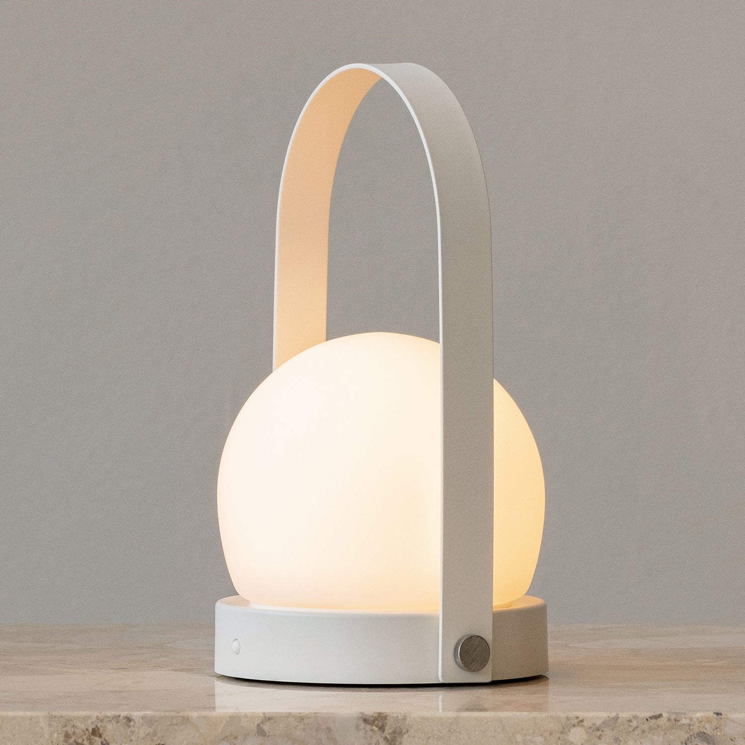 audo copenhagen (menu) | carrie portable table lamp | white v2