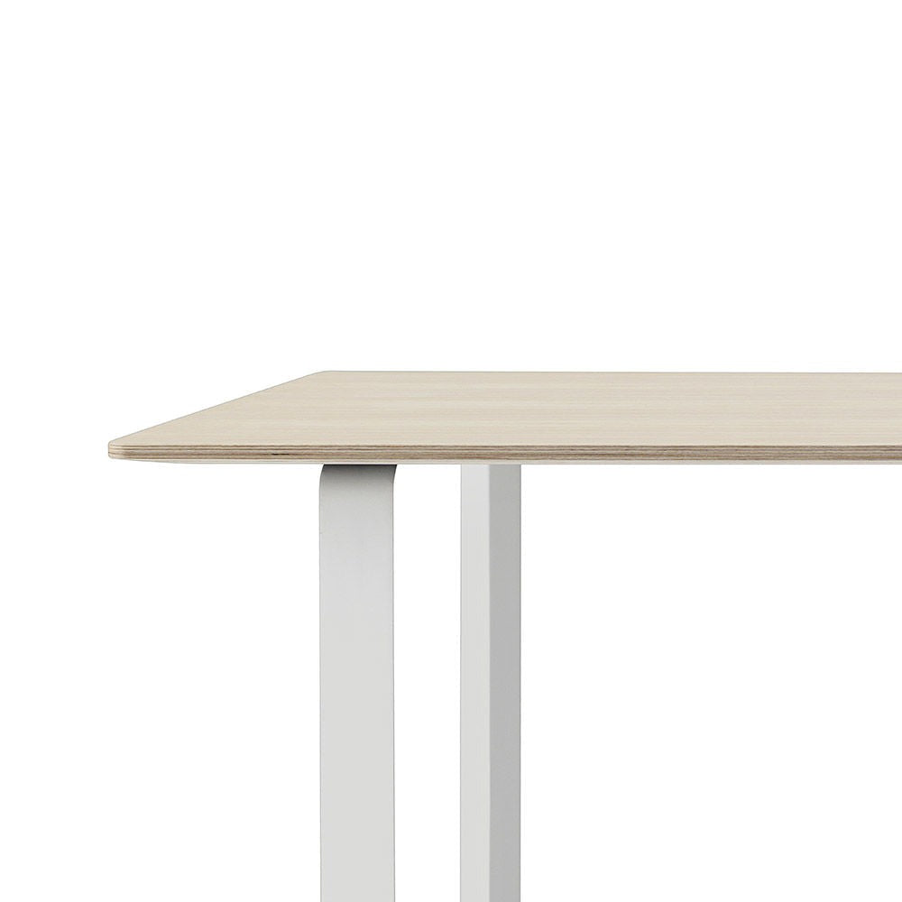collection | muuto 70/70 dining tables