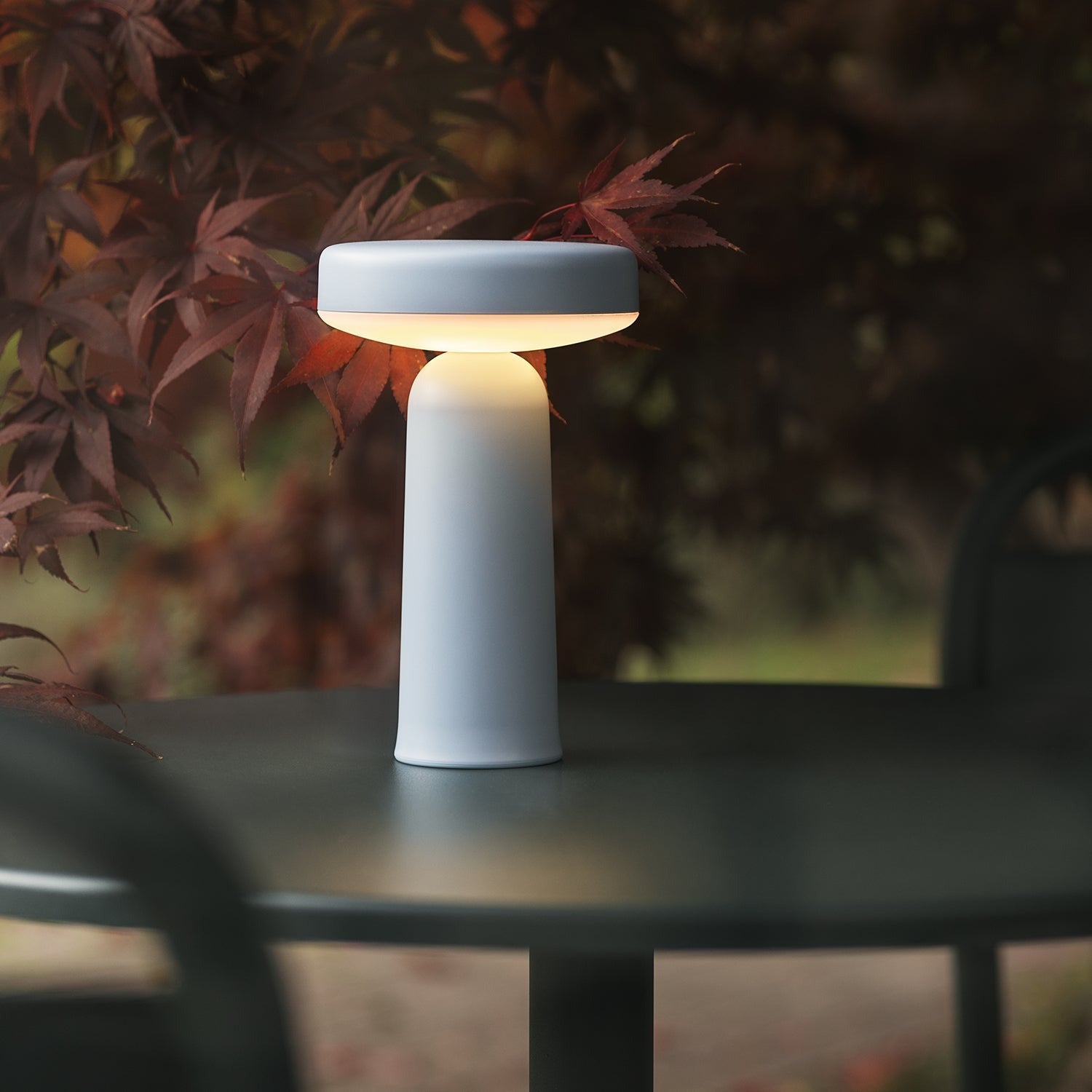 muuto_ease_portable_table_lamp_l.jpg__PID:ad0e61b8-5bd9-446c-ba04-a6e9be5dc534