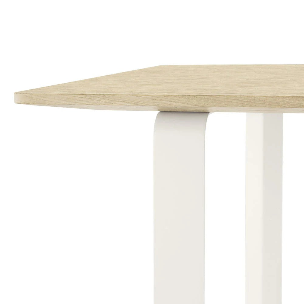 muuto | 70/70 table | oak + white leg | 225cm
