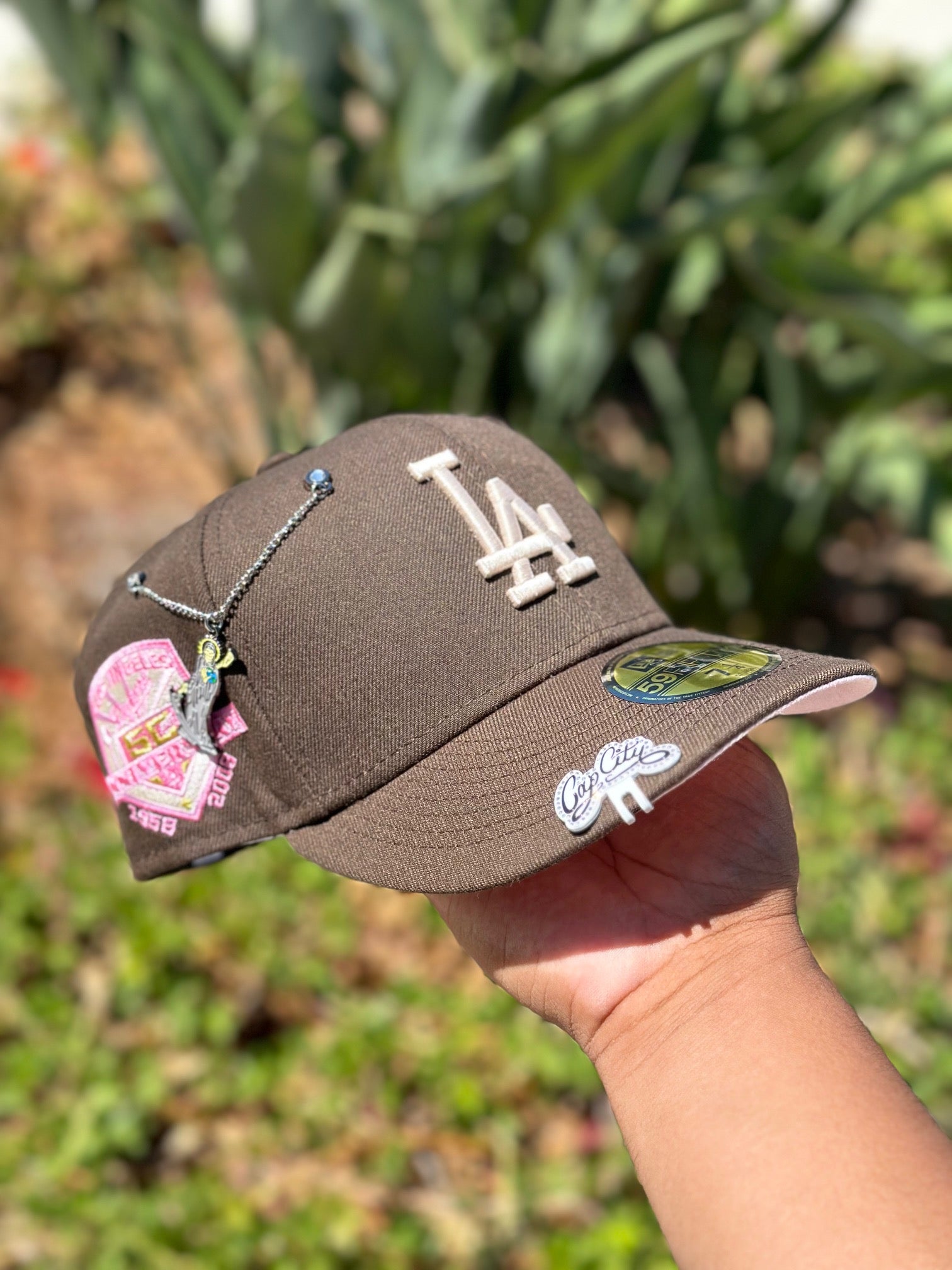 NEW ERA 59FIFTY BROWN LOS ANGELES DODGERS W/ 50TH ANNIVERSARY SIDE PATCH - shopcapcity product image