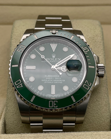 Rolex 116610LV Stainless Steel Submariner Hulk 40mm Green Dial Green Ceramic