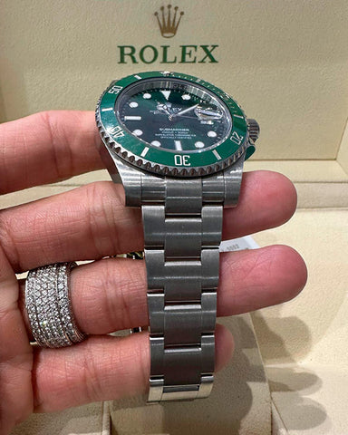 2017 Rolex Submariner Date 40 Hulk Green Dial (116610LV) – Grailzee