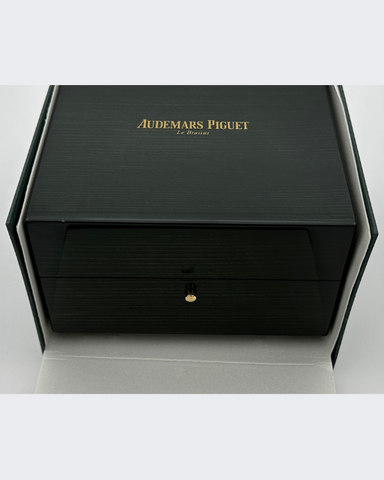 2022 Audemars Piguet Royal Oak Stainless Steel Black Dial (15500ST.OO. –  Grailzee