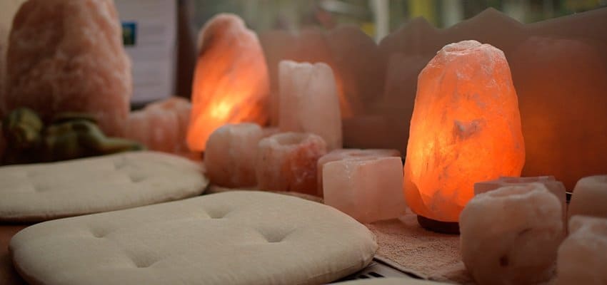 Lampe de sel de l'Himalaya avec socles en bois, 2kg, 3kg, 1kg, 5kg, 10kg,  15kg, 30kg, 50kg, socles en bois, cable electrique et ampoule Larimar  Caraibes