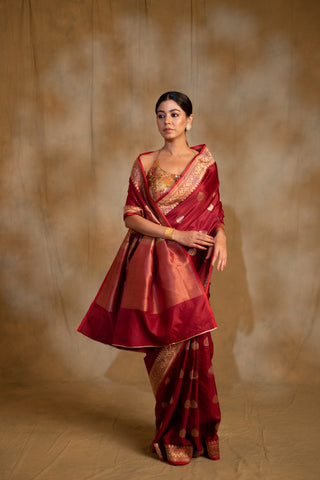 How to Choose a Wedding Banarasi Saree - Arshiya Maroon Silk Brocade Banarasi Saree