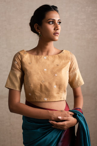Simple Cotton Saree Blouse Designs- Boat neckline