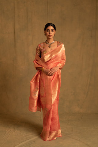 How to Choose a Wedding Banarasi Saree -Karva Coral Pink Linen - Silk Banarasi Saree