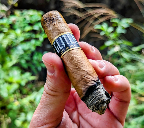 Blackbird Cigar Co. "Glitch Claro"