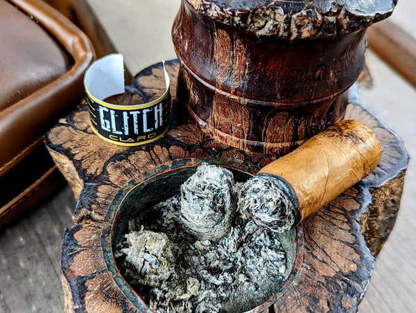Blackbird Cigar Co. "Glitch Claro"