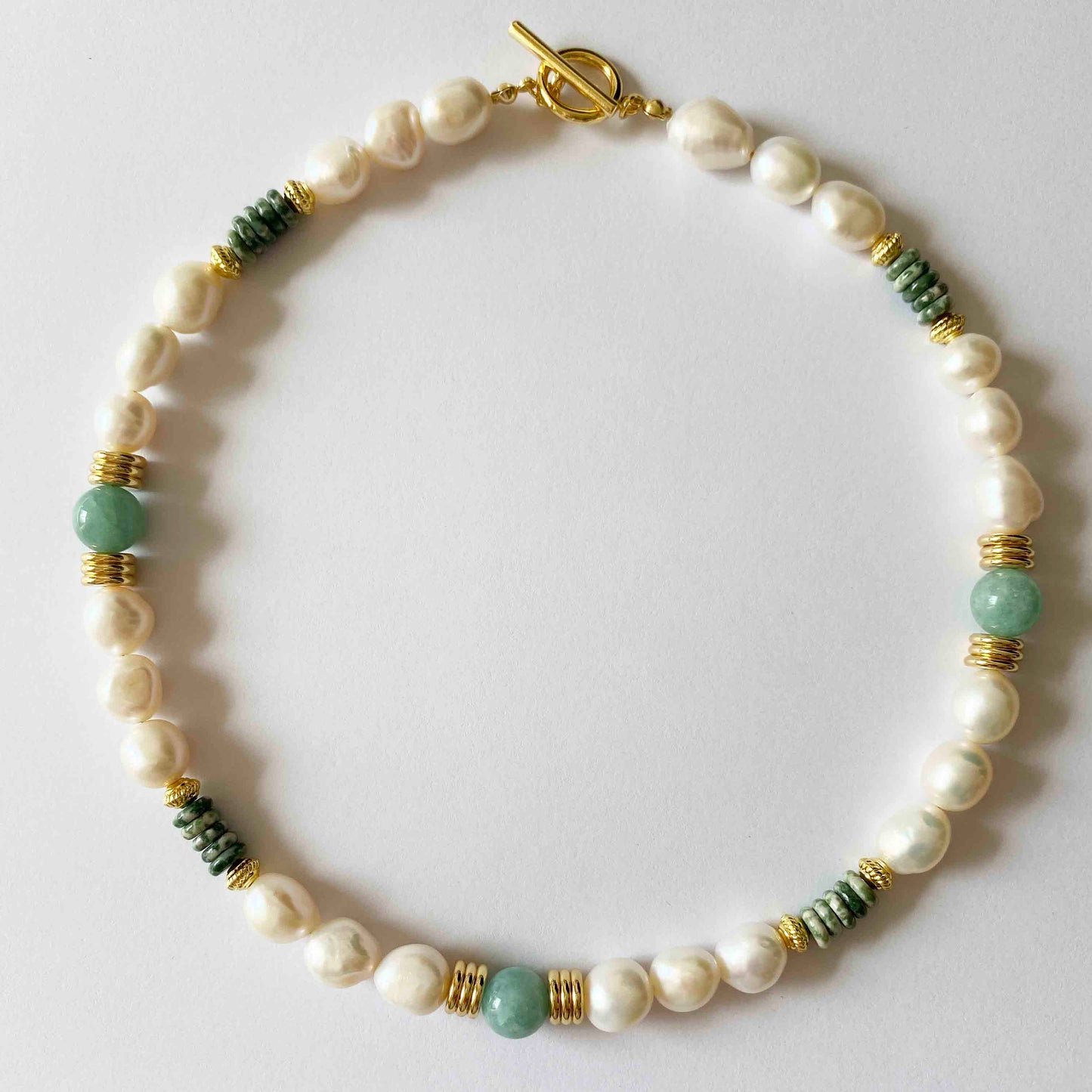 Jade necklace - China, necklace made of 49 finely polish… | Drouot.com