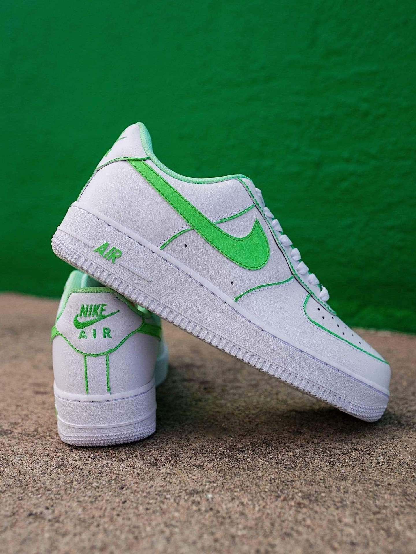 air force 1 green outline