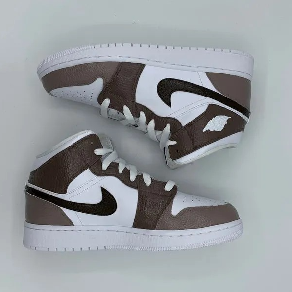 Custom Air Jordan 1 Mid Coffee 