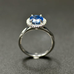 Different view of this handmade blue sapphire ring in 18k white gold