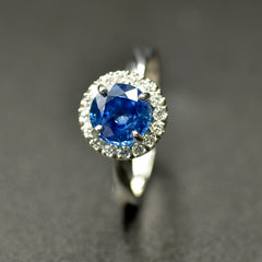 Heated blue sapphire in 18k white gold setting