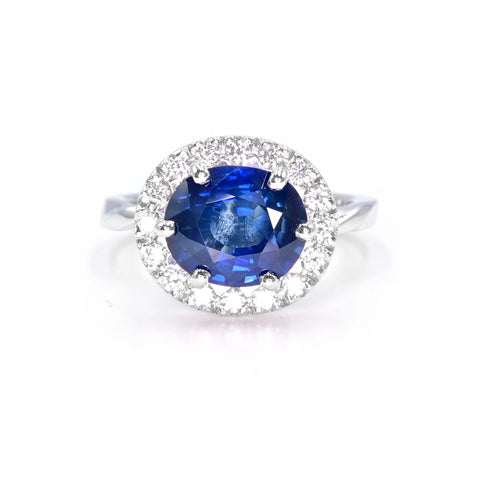 Blue sapphire ring with diamond halo from Chiang Mai, Thailand