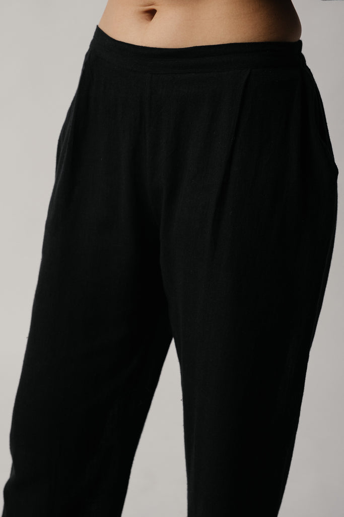 Solid black cotton pants, list of ethical brands, made by sustainable fashion, why buy organic clothing, 100 cotton clothing plus size, 100 percent cotton shirts women, best sustainable women's clothing, organic cotton work shirts, organic fiber clothing, simple classy clothes, simple quality clothes