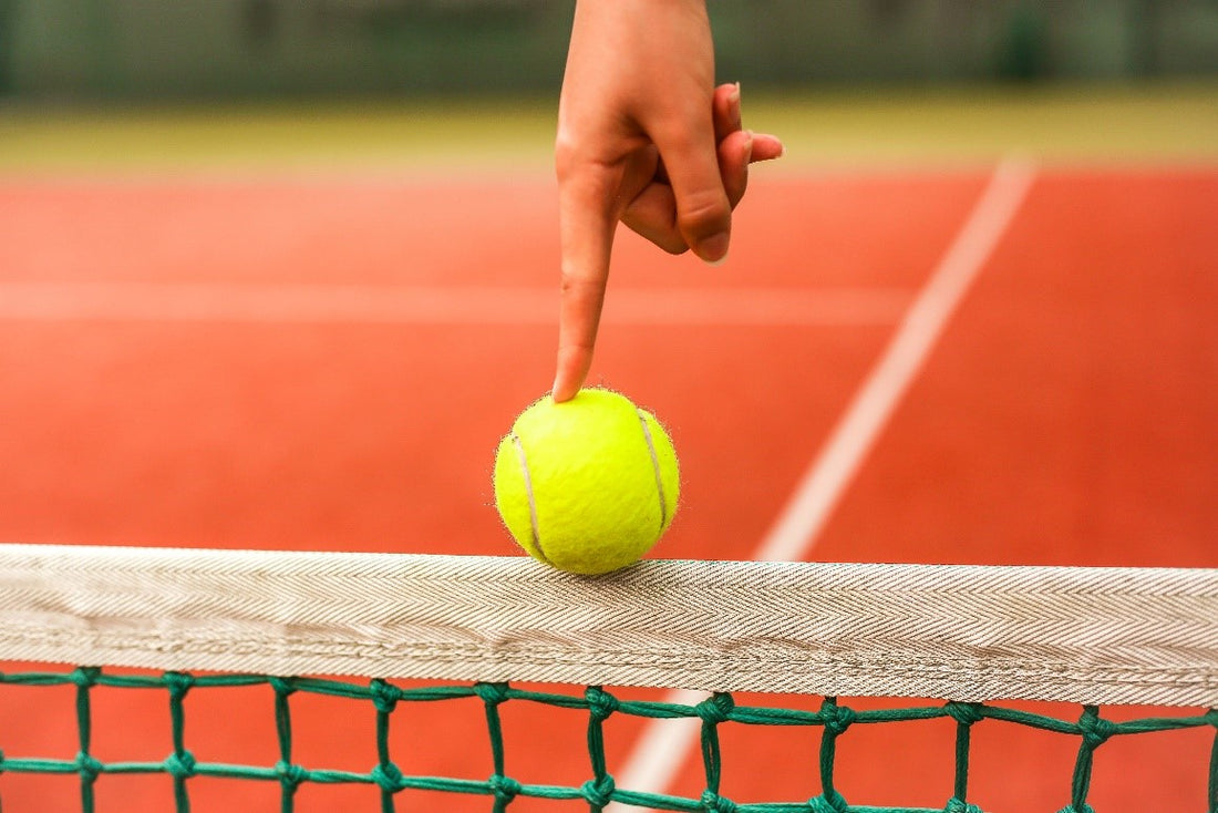 Diferencias entre pelotas de tenis y de pádel.