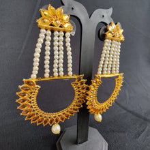 Load image into Gallery viewer, Shhagan Maangtika &amp; Earrings Set 5 (SGN0019)
