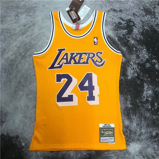 Men's Kobe Bryant Jersey - Lakers - Small & Medium - Front #8 - Back #24 -  Yellow