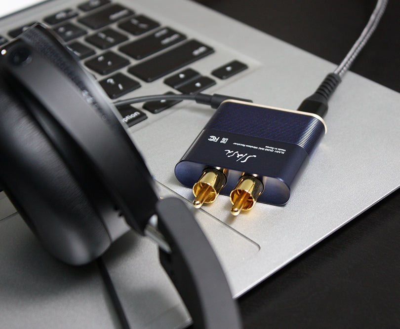 slash6-bluetooth-dac-receiver-navy-headphone-connection-3