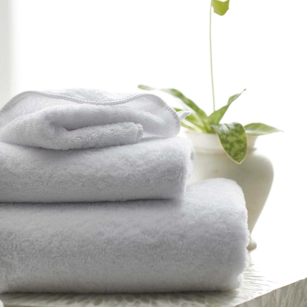 Indulgence 100% Egyptian Cotton Bath Towels | Scandia Bath Towel / Truffle