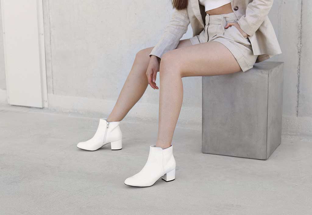 Esta Low Heeled Ankle Boots in White 