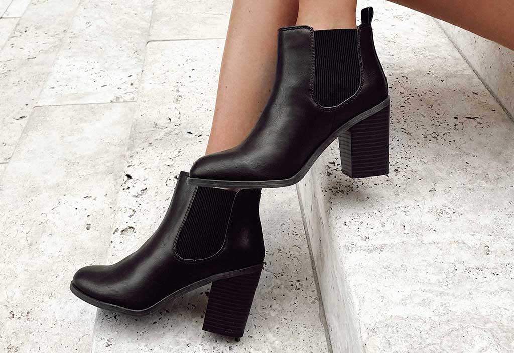 5 Ways To Style A Chunky Heel Platform Boot - The Mom Edit