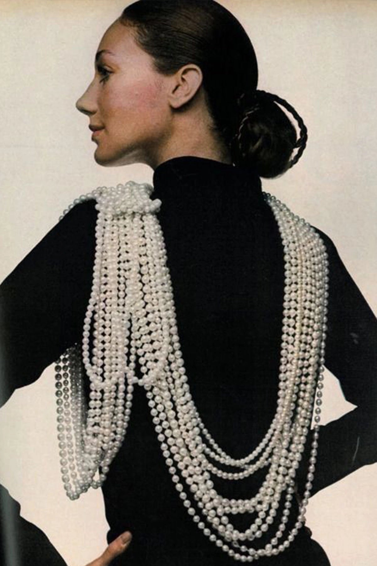 Marisa Berenson by Gianni Penati for Vogue US February 15th, 1970