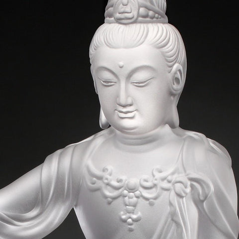 Crystal Guanyin Buddha Figurine - A Smile For Serenity – LIULI