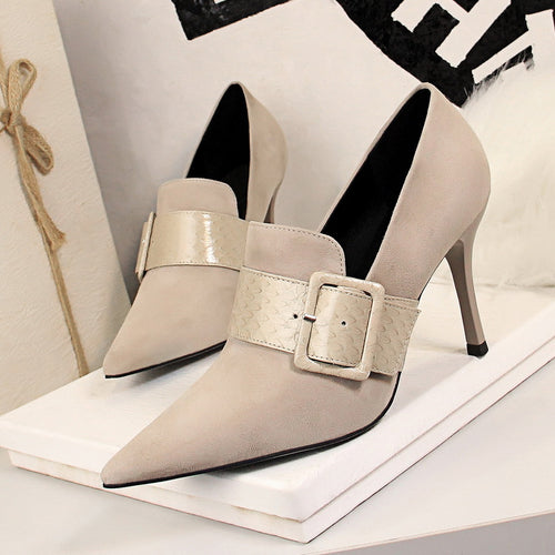 Pointed Toe heeled shoes
