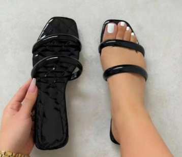 Solid Color Flat-bottomed Sandals