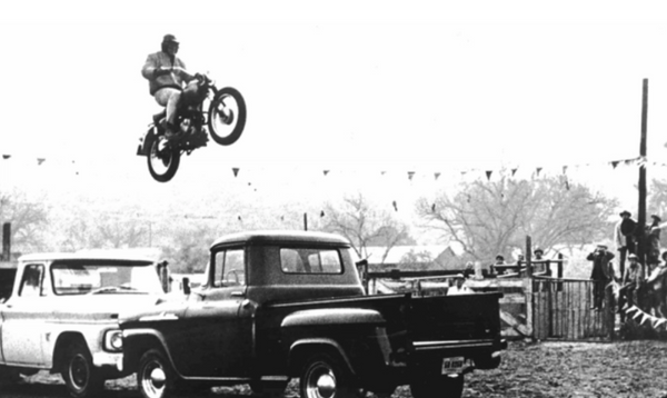 EvelKnievel_jump