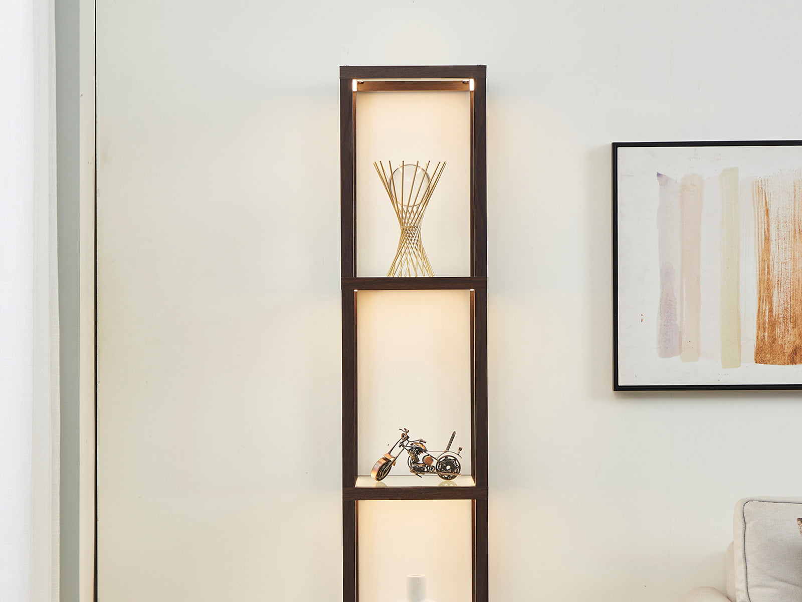 Narrow and tall glass display shelf