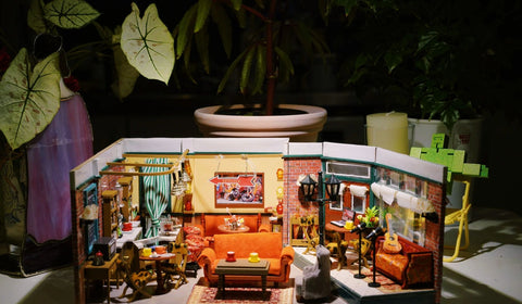 Fifijoy Central Perk Café DIY Miniature House