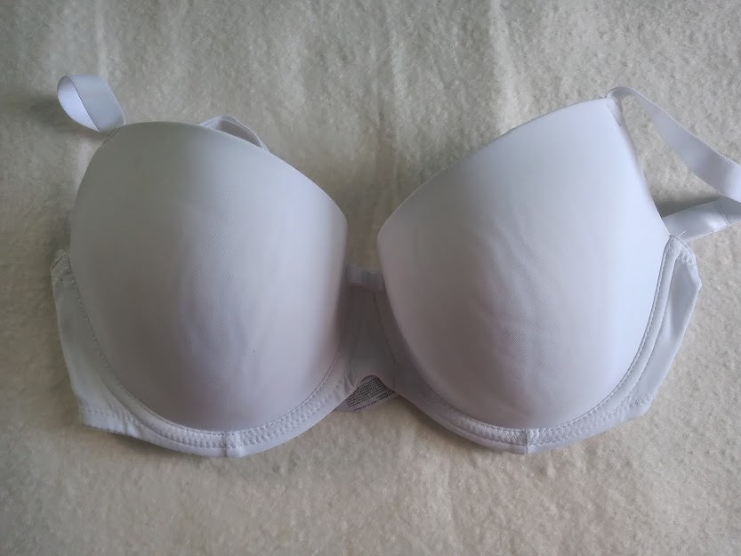 🆕Victoria's Secret bra 34D/36C, Women's Fashion, Tops, Sleeveless