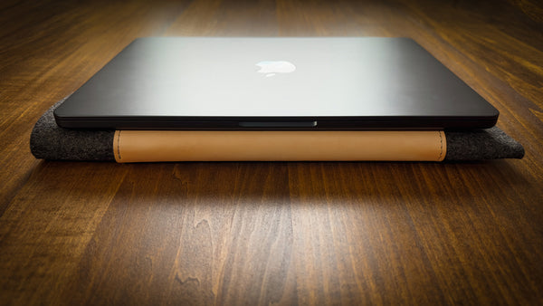 MacBook Air Sleeve in Natural Vegetable Tanned Leather with a Low Profile