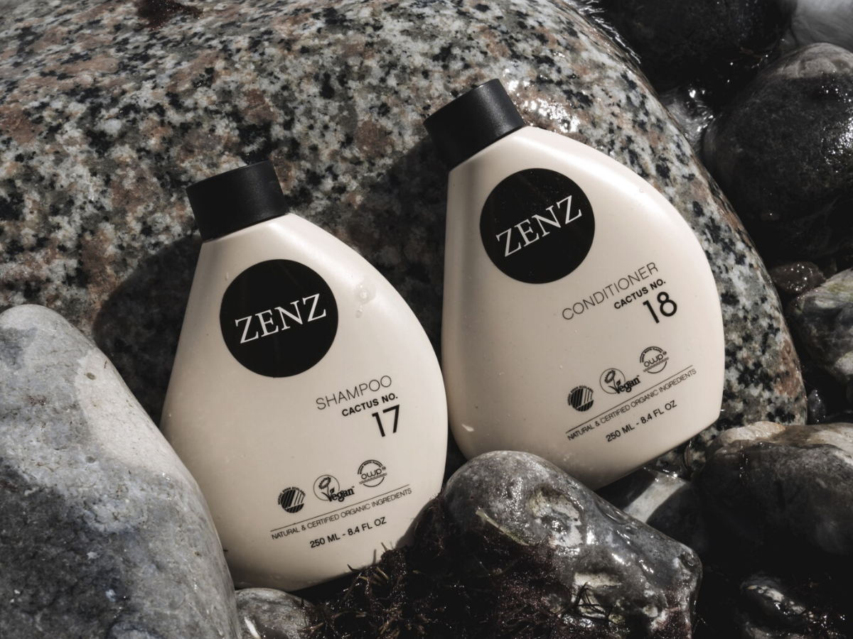 Shampoonr. 17 en conditioner nr. 18 met cactus van ZENZ Organic op rotsen