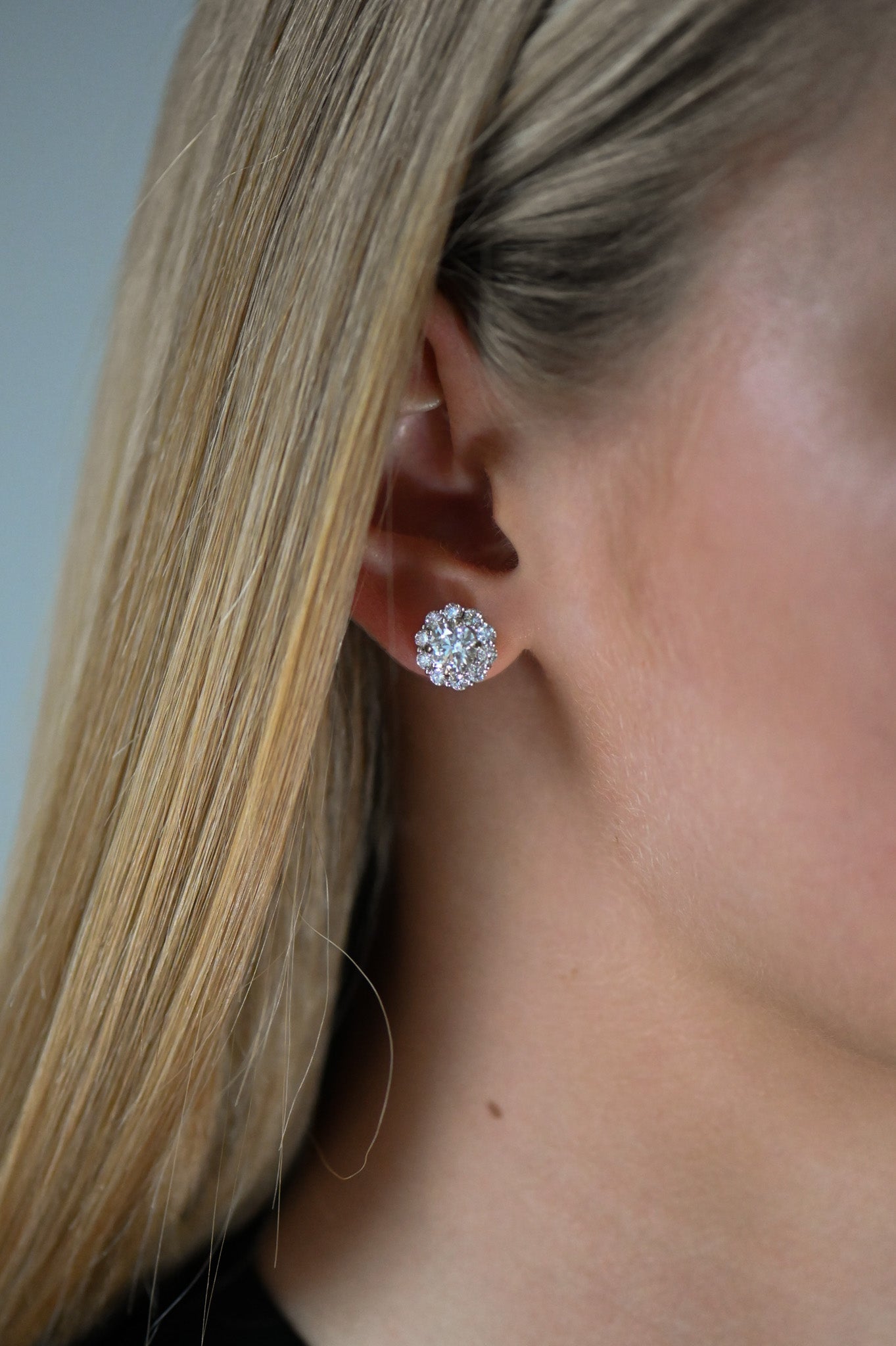 Aggregate more than 73 halo diamond earrings 1 ct best