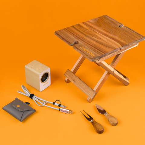 Branded cheese and wine table and picnic set
