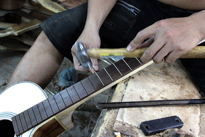 Saigon's Largest Guitar Workshop